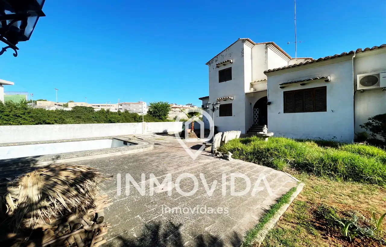 Vista exterior de Casa o xalet en venda en Mogente / Moixent amb Aire condicionat, Jardí privat i Terrassa