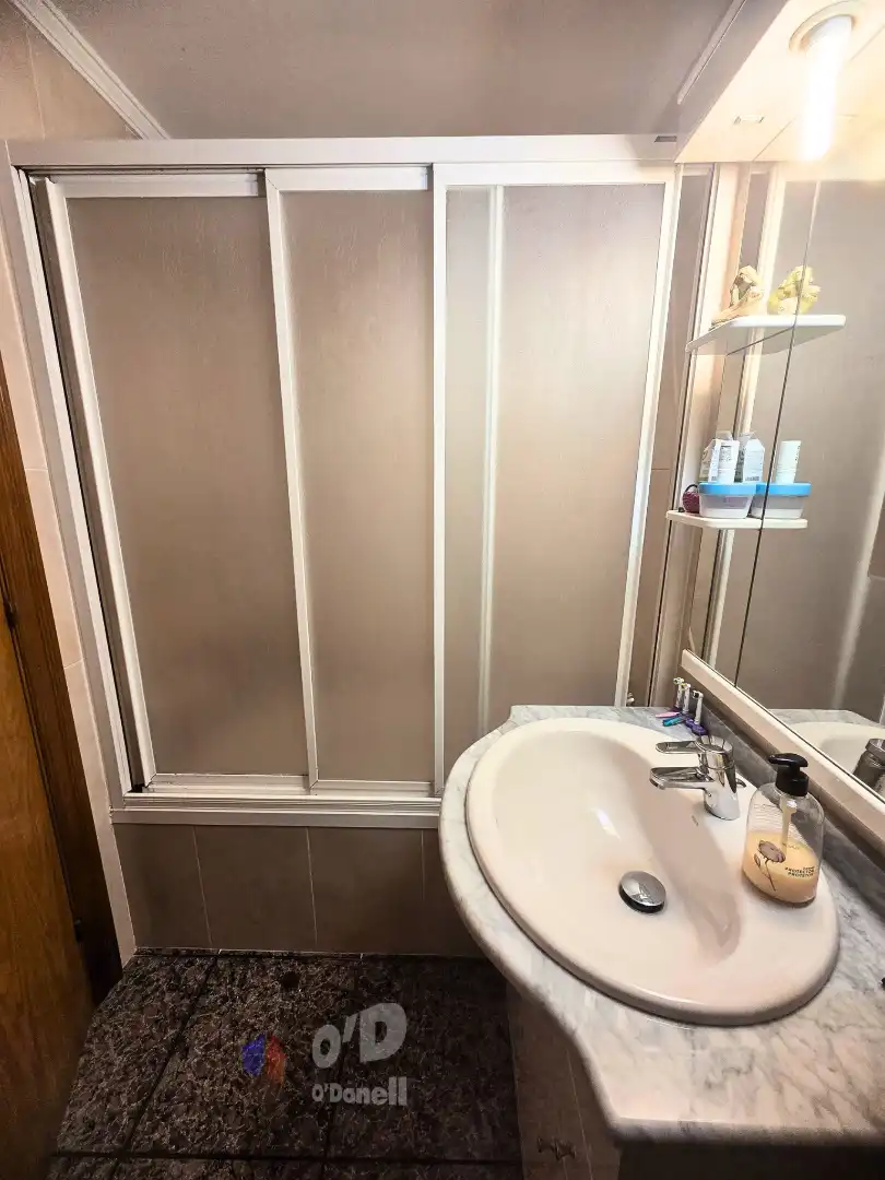 Bathroom of Flat for sale in Sant Boi de Llobregat  with Air Conditioner, Heating and Balcony