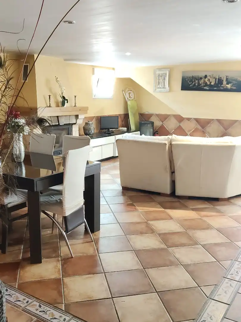 Sala d'estar de Apartament de lloguer en Navalafuente, Madrid