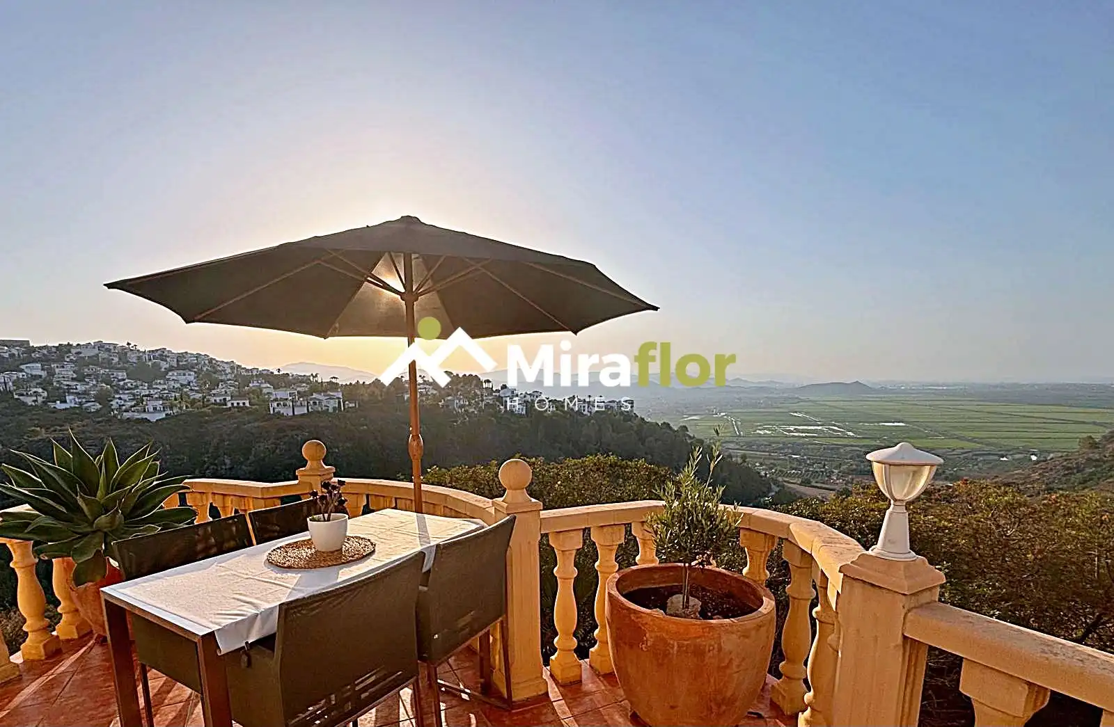 Chalet con piscina en venta en Calle los Almendros, imagen 55