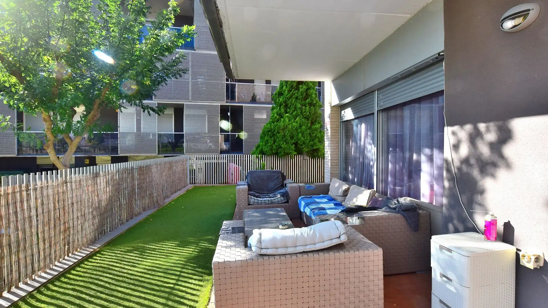 Terrasse von Wohnung zum Verkauf in Salou mit Klimaanlage, Heizung und Privatgarten
