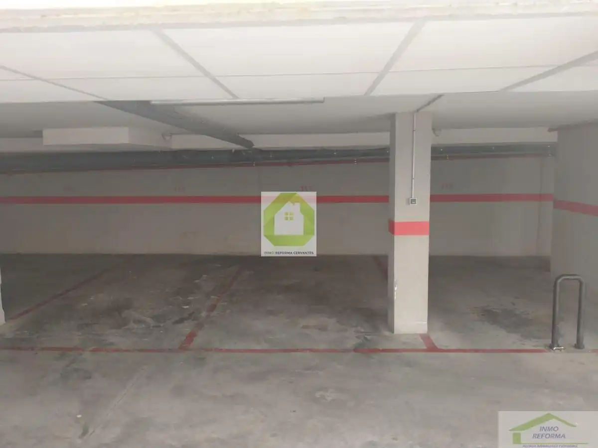 Parking of Flat for share in Armilla  with Storage room and Furnished