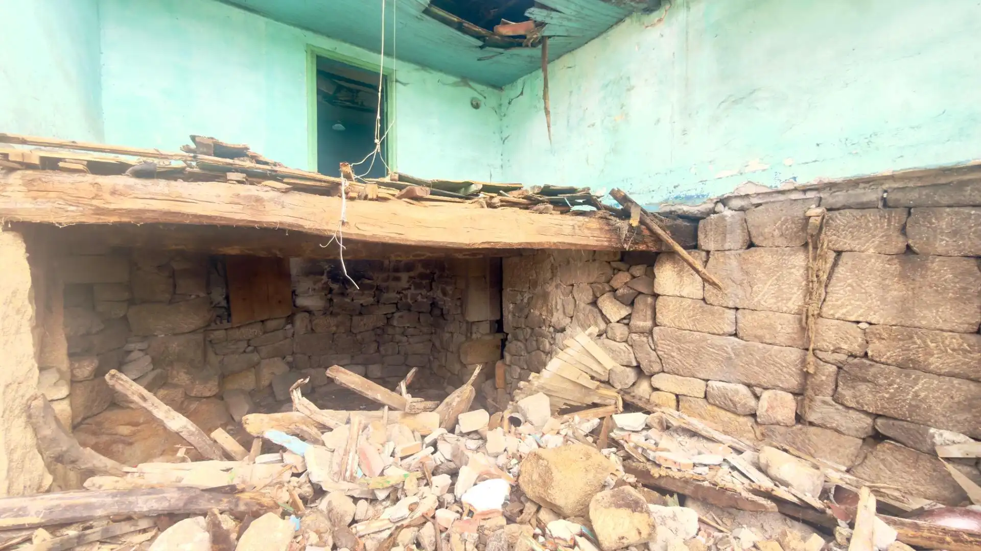 Vista exterior de Casa o xalet en venda en Nogueira de Ramuín amb Jardí privat i Balcó