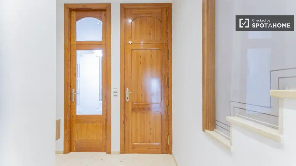 Piso de alquiler en Sedaví con Aire acondicionado, Calefacción y Amueblado
