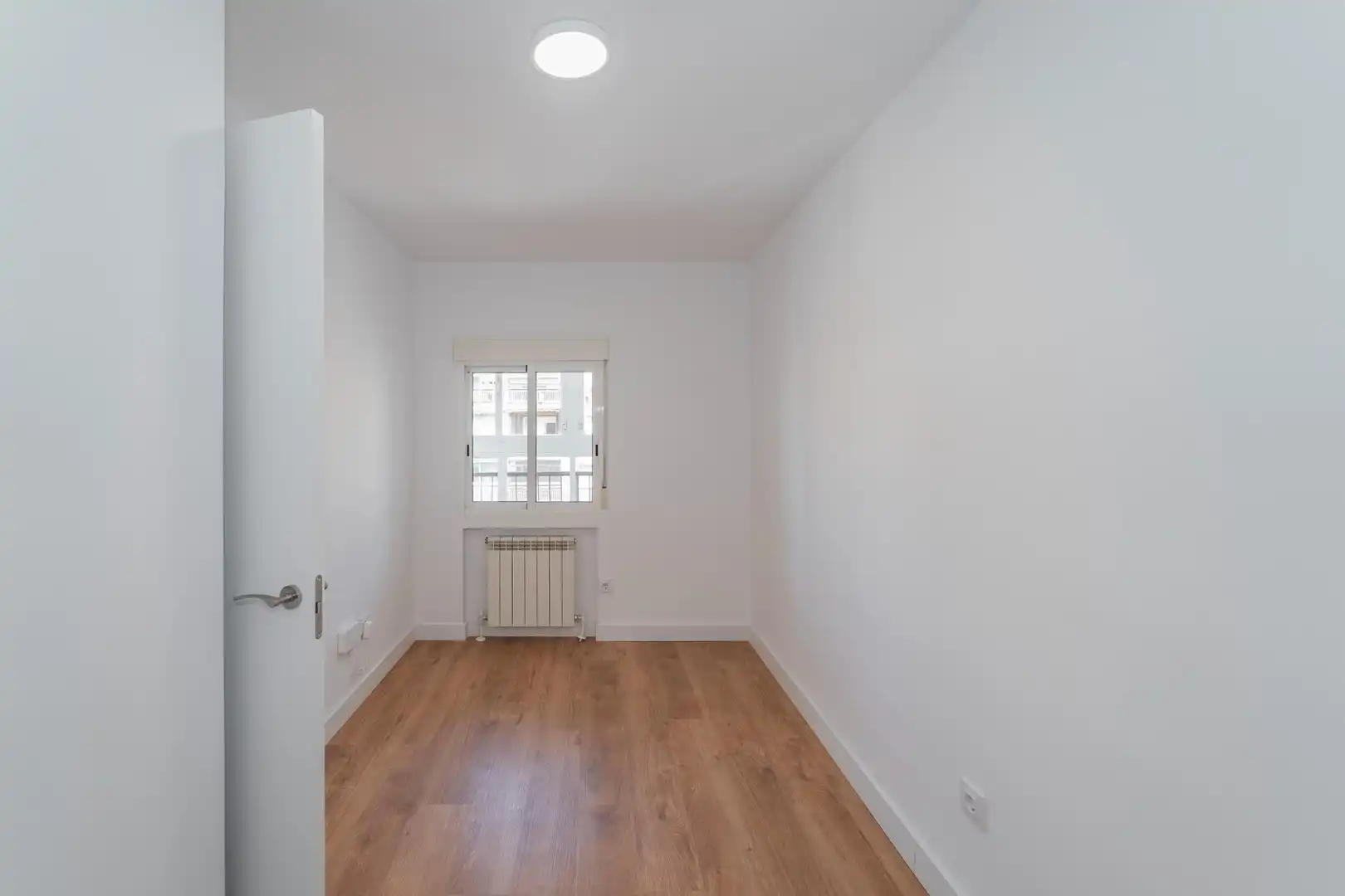 Piso en venta en Móstoles con Calefacción, Terraza y Balcón