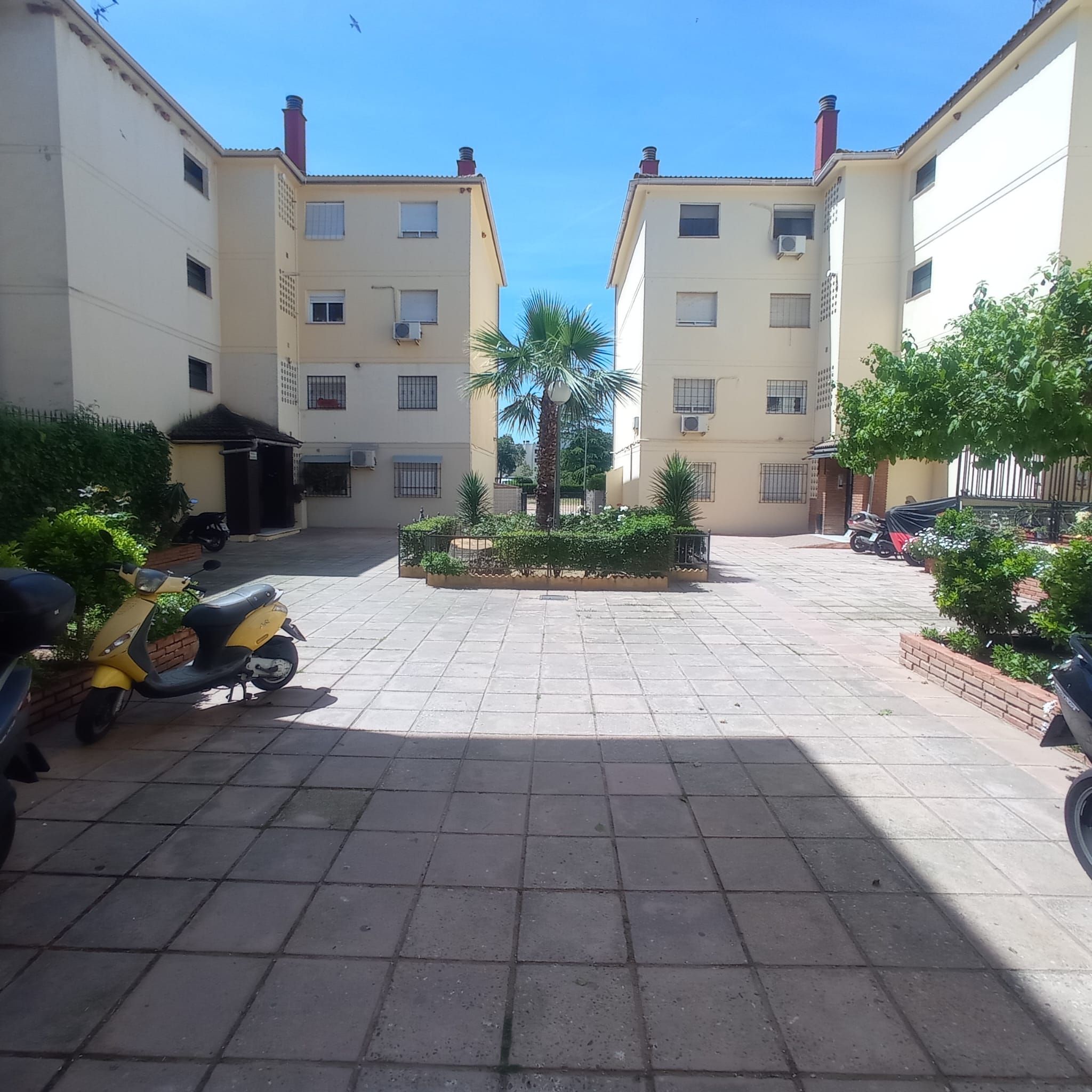 Vista exterior de Pis en venda en  Córdoba Capital amb Aire condicionat, Calefacció i Moblat