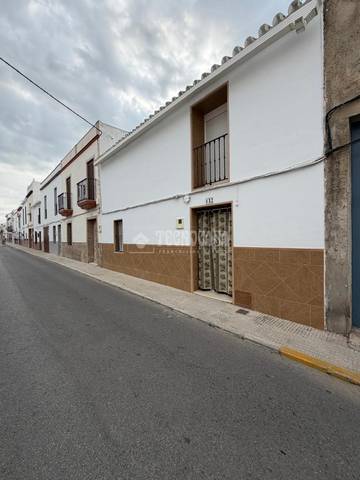 Casa-chalet en Venta en El Coronil