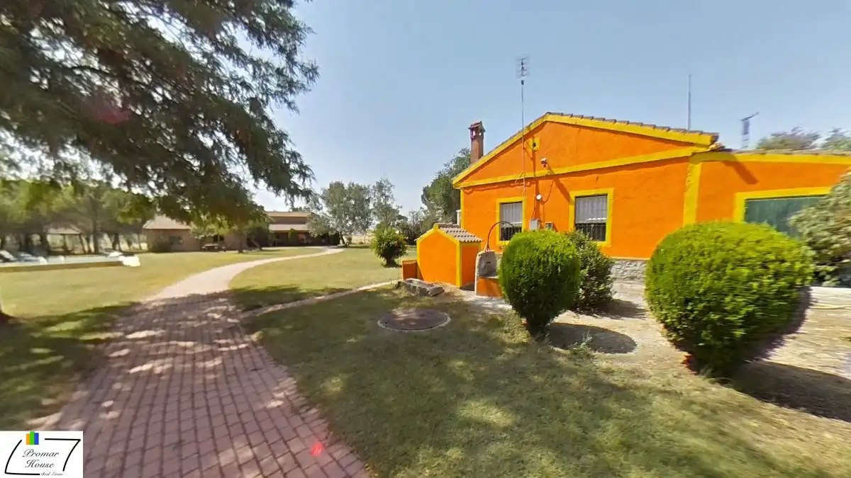 Vista exterior de Casa o chalet en venta en Muñogrande con Calefacción, Jardín privado y Trastero