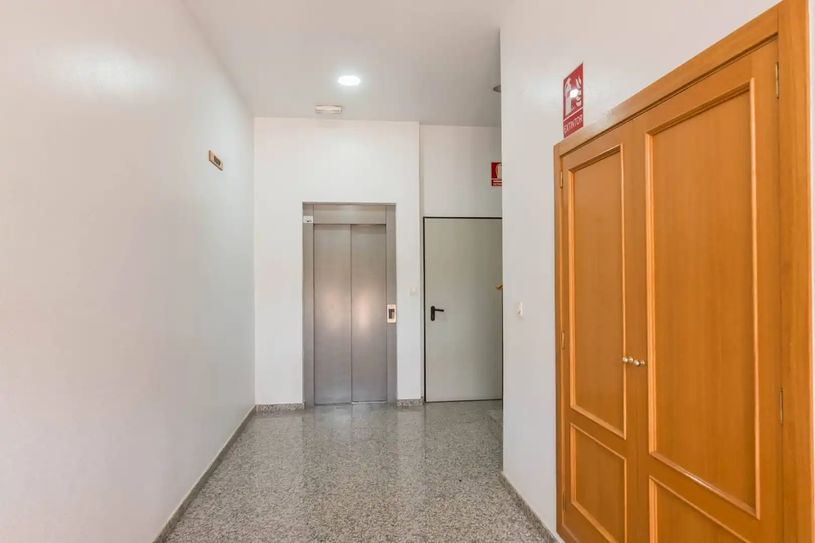 Flat for sale in Librilla  with Air Conditioner, Terrace and Storage room