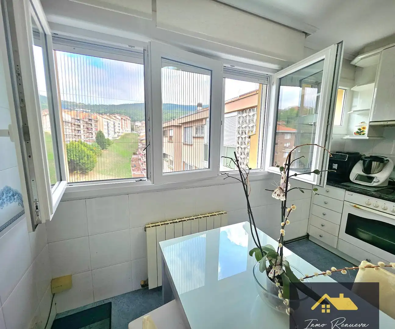 Balcony of Flat for sale in Etxebarri, Bizkaia