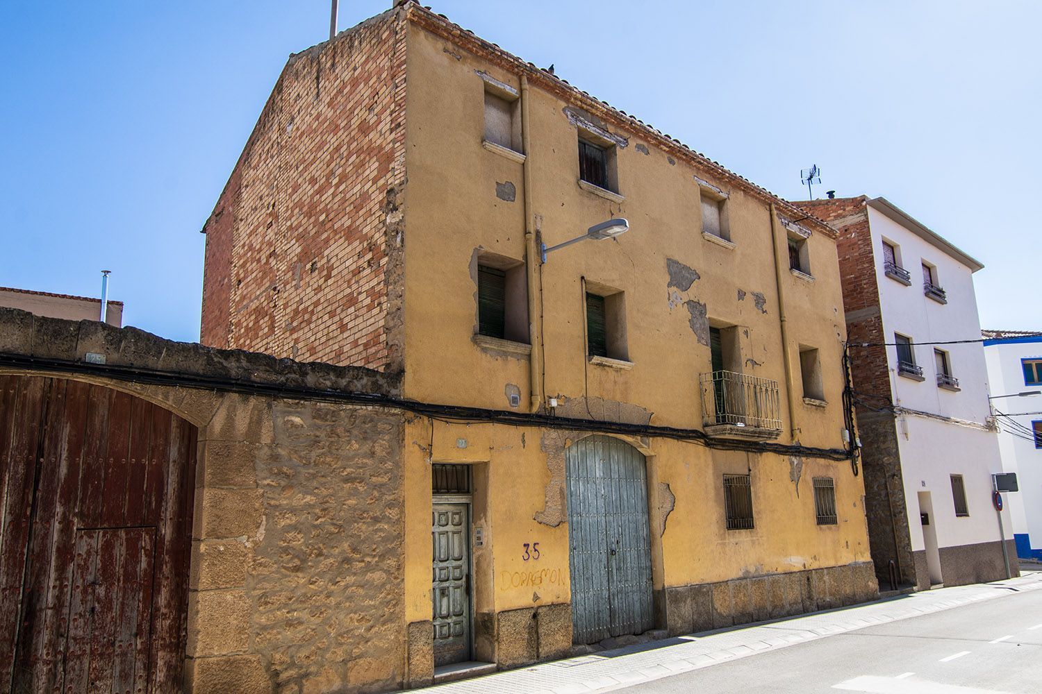 Vista exterior de Casa o xalet en venda en Caspe