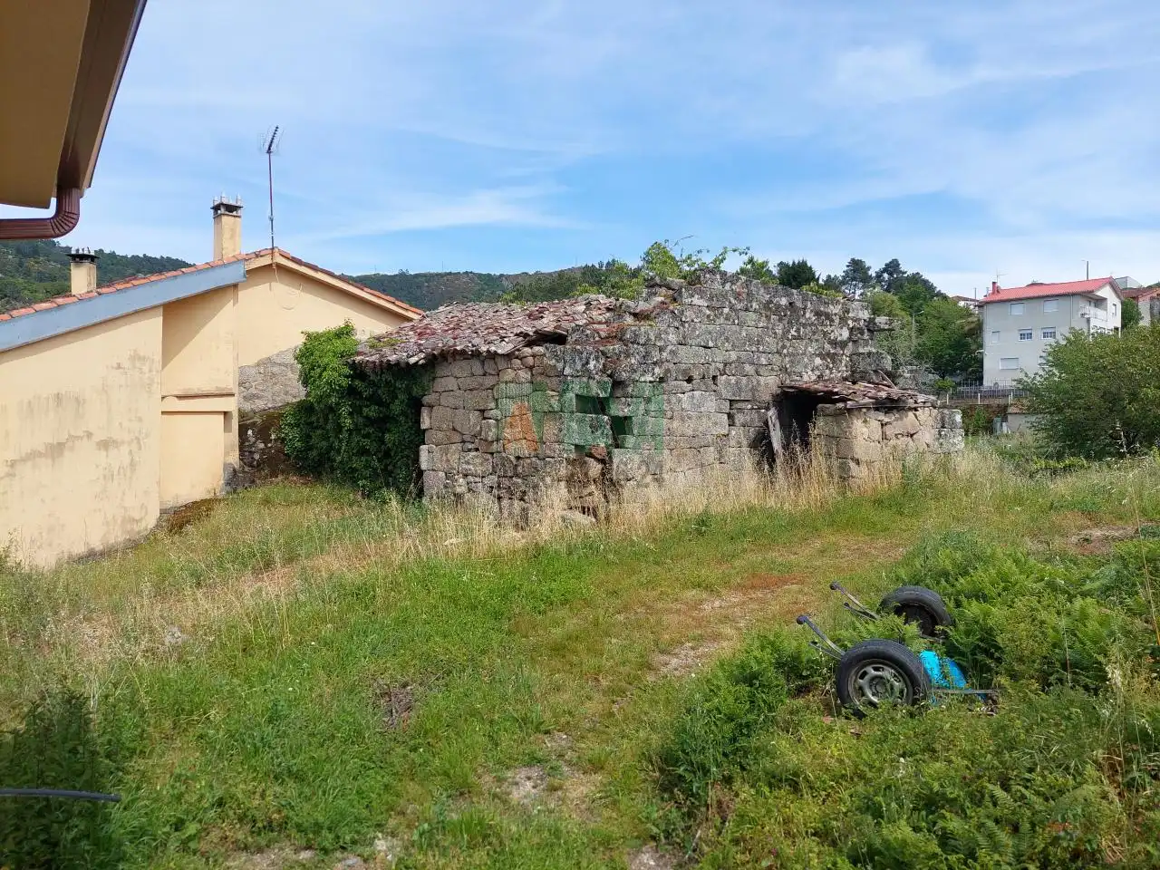 Houses for sale in O Pereiro de Aguiar   with Private garden