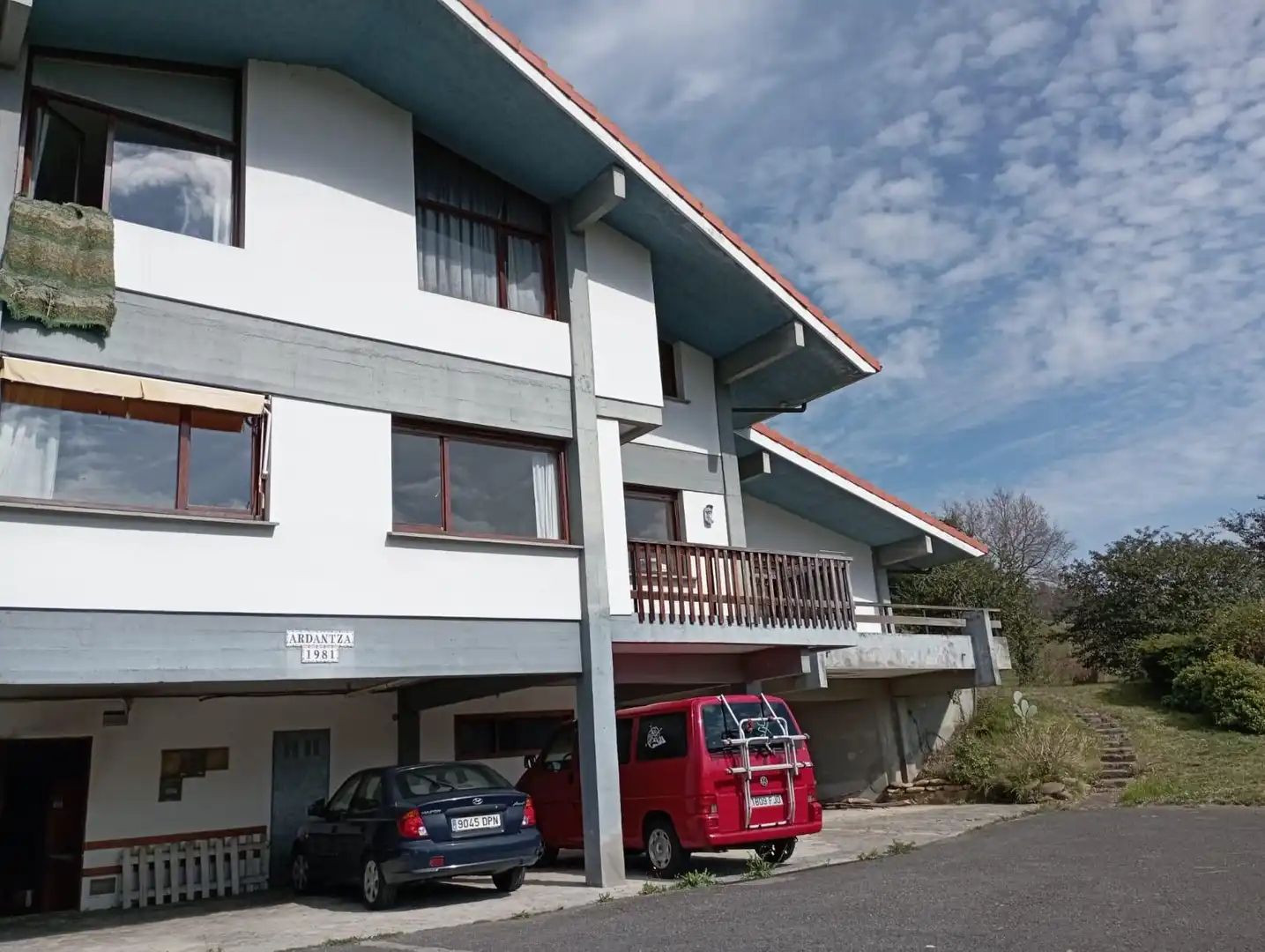 Vista exterior de Casa adosada en venta en Arrankudiaga / Zollo con Calefacción, Jardín privado y Terraza