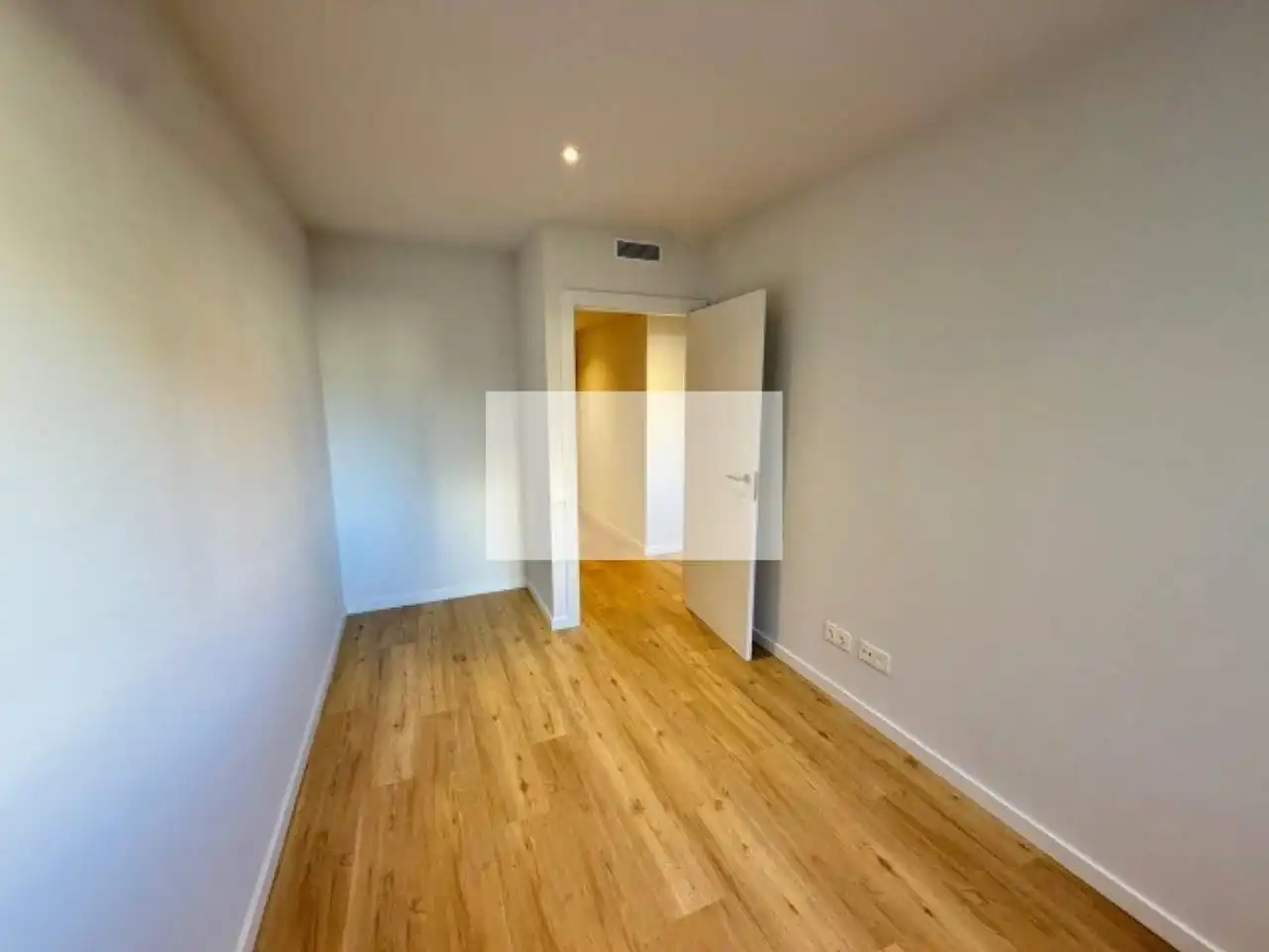 Habitación de Piso en venta en Sabadell con Aire acondicionado, Calefacción y Jardín privado