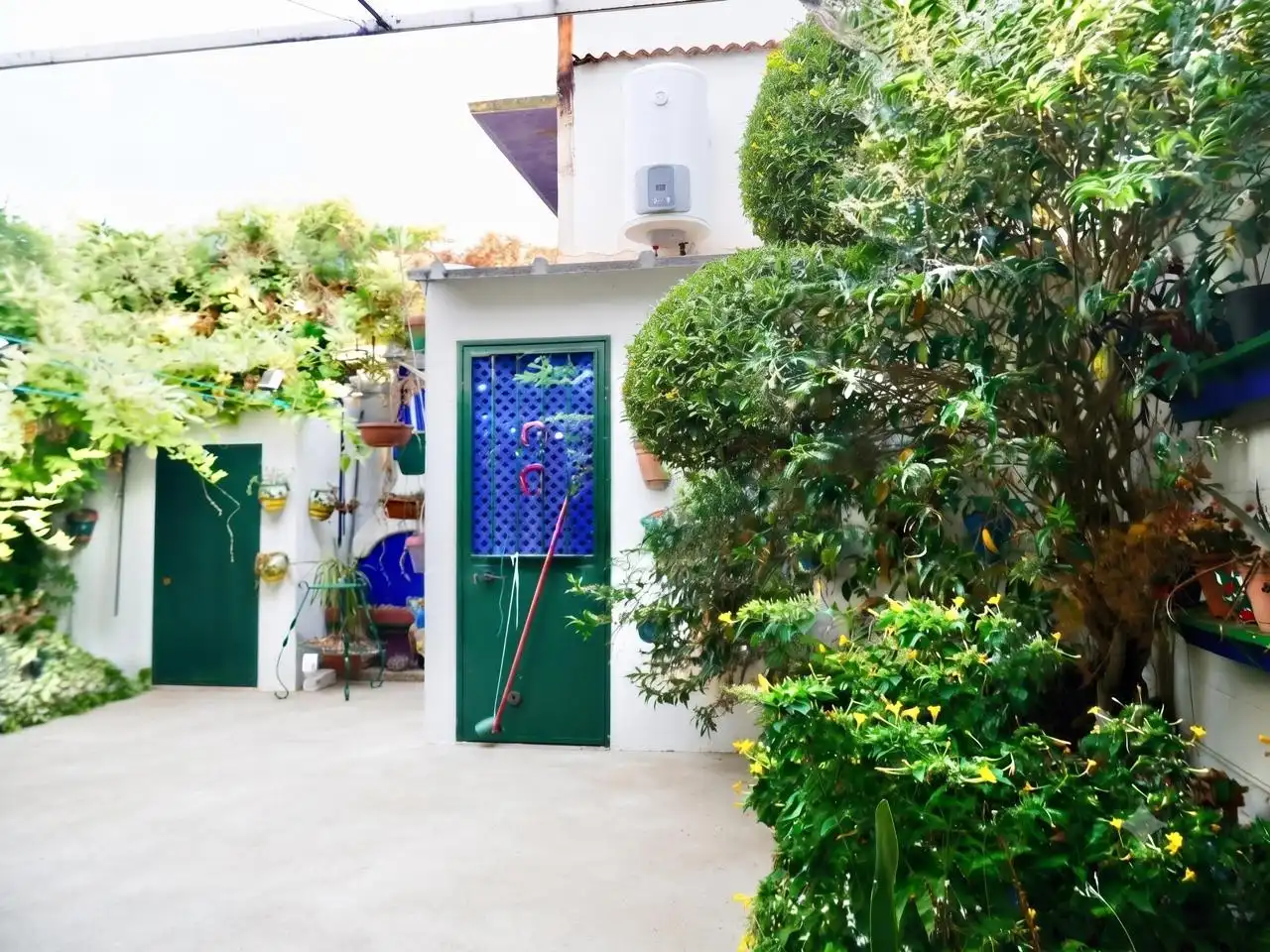 Garden of Detached homes for sale in Bollullos de la Mitación  with Air Conditioner, Private garden and Terrace