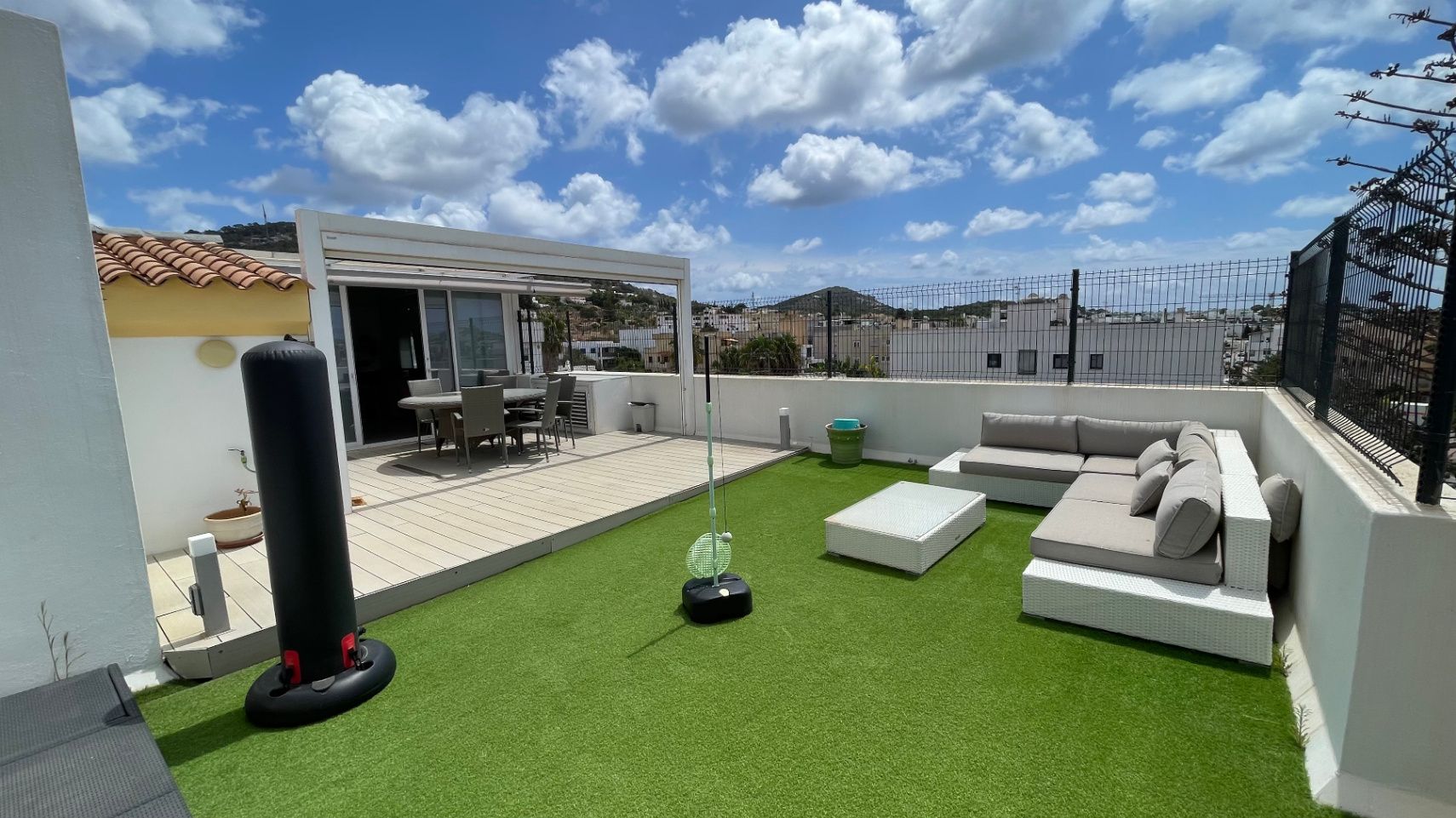 Terrasse von Dachboden zum verkauf in Santa Eulària des Riu mit Klimaanlage, Heizung und Terrasse