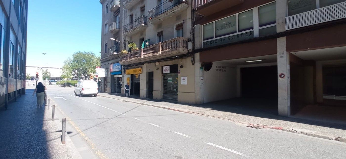 Vista exterior de Garatge de lloguer en Girona Capital