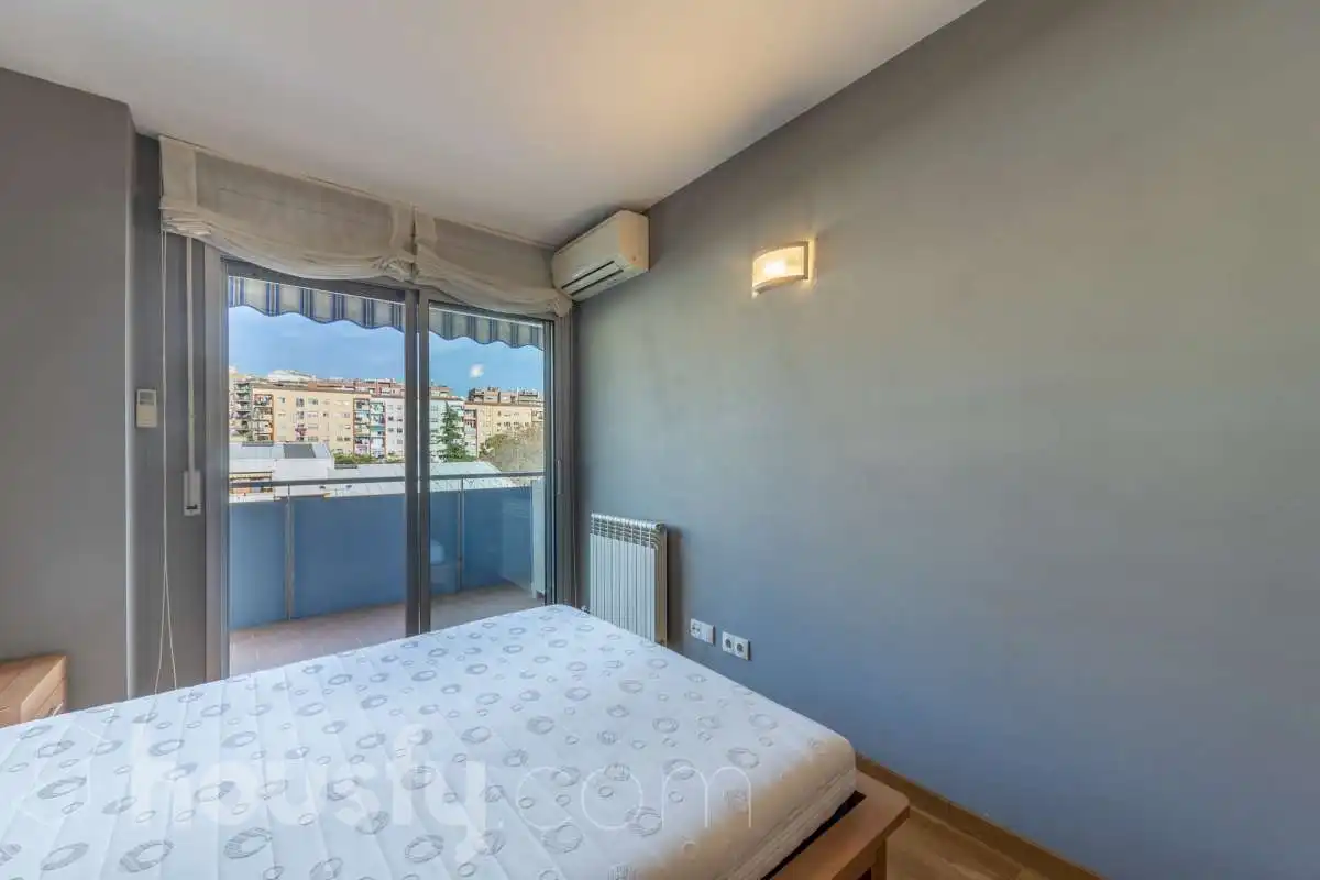 Bedroom of Flat for rent in Mataró  with Air Conditioner, Heating and Parquet flooring