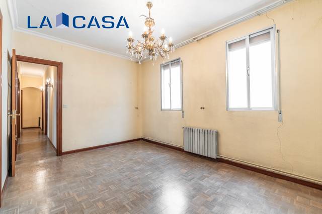 Piso en Venta en Calle Divino Vallés en Chopera