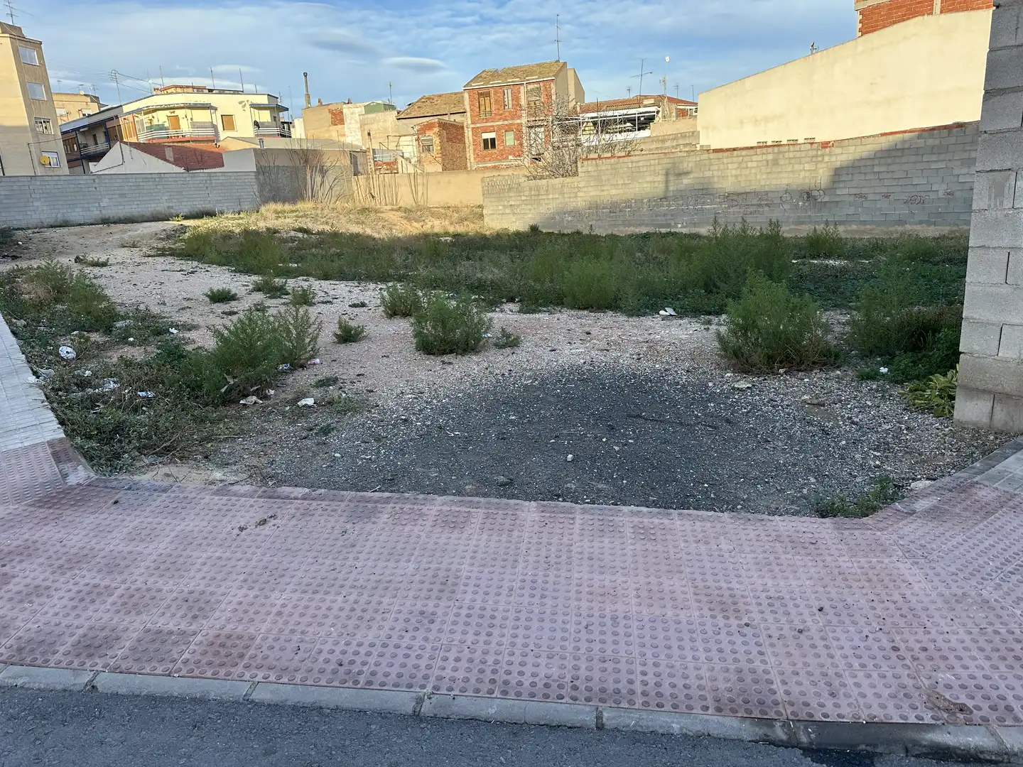 Residential land for sale in Carrer Metge Rafael Navarro 24, imagen 3