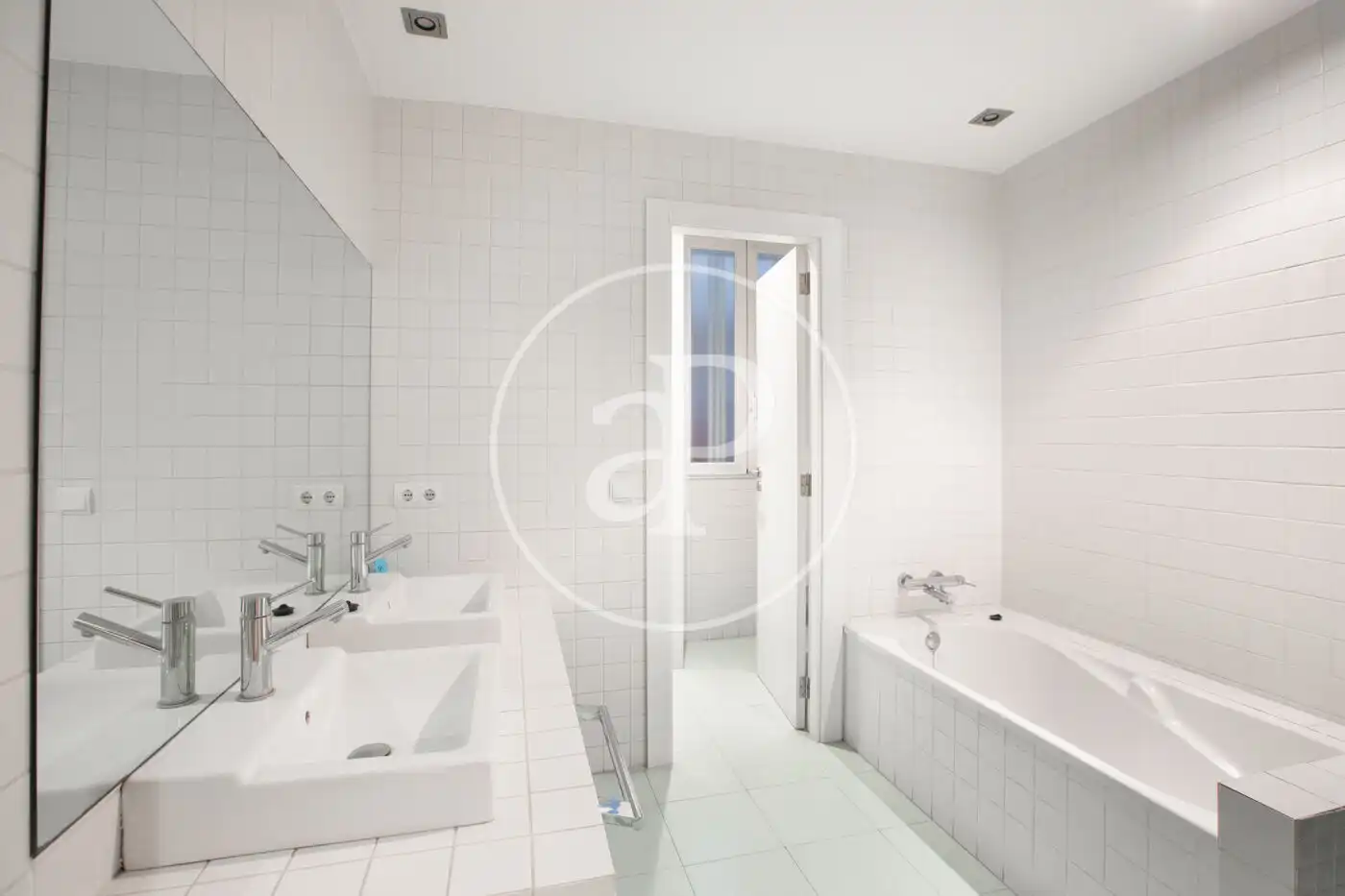 Badezimmer von Wohnung zum Verkauf in Valencia mit Klimaanlage, Heizung und Terrasse