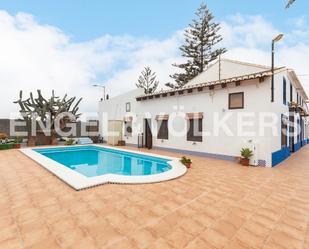 Exterior view of House or chalet for sale in Alboraya  with Terrace and Swimming Pool