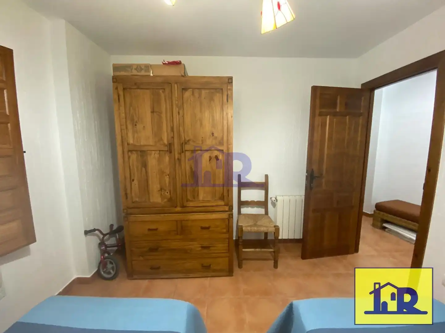 Bedroom of Flat for sale in Cuenca  with Heating, Terrace and Furnished