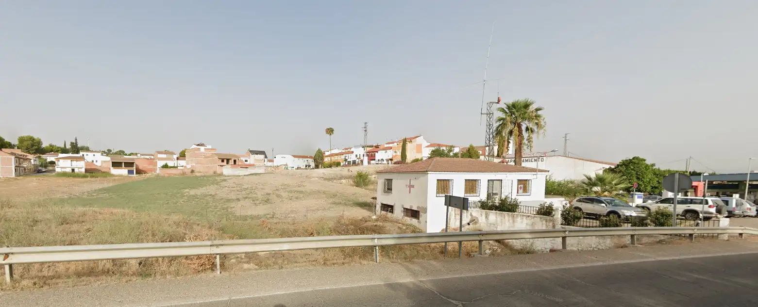 Wohnbaugrundstück zum Verkauf in Calle Miguel Hernández 15