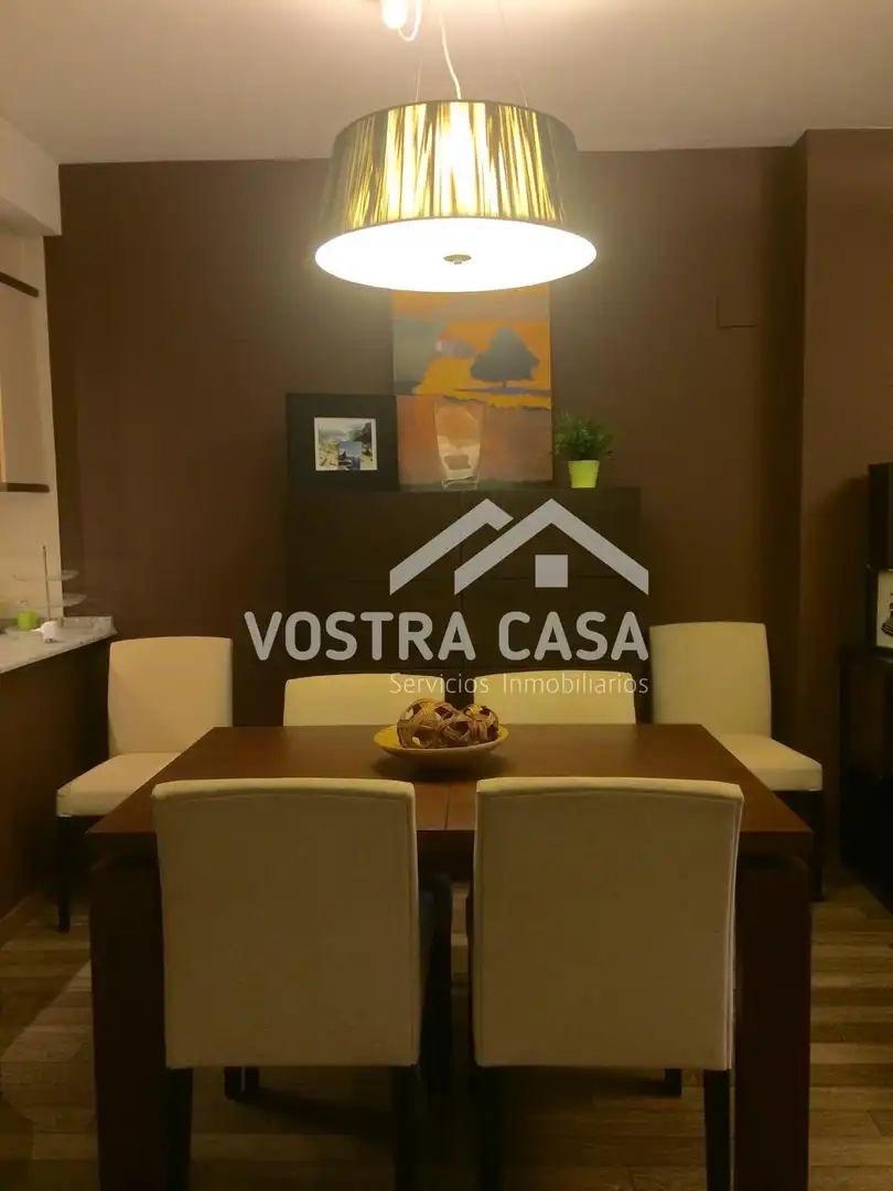Menjador de Apartament de lloguer en Chiva amb Aire condicionat i Alarma