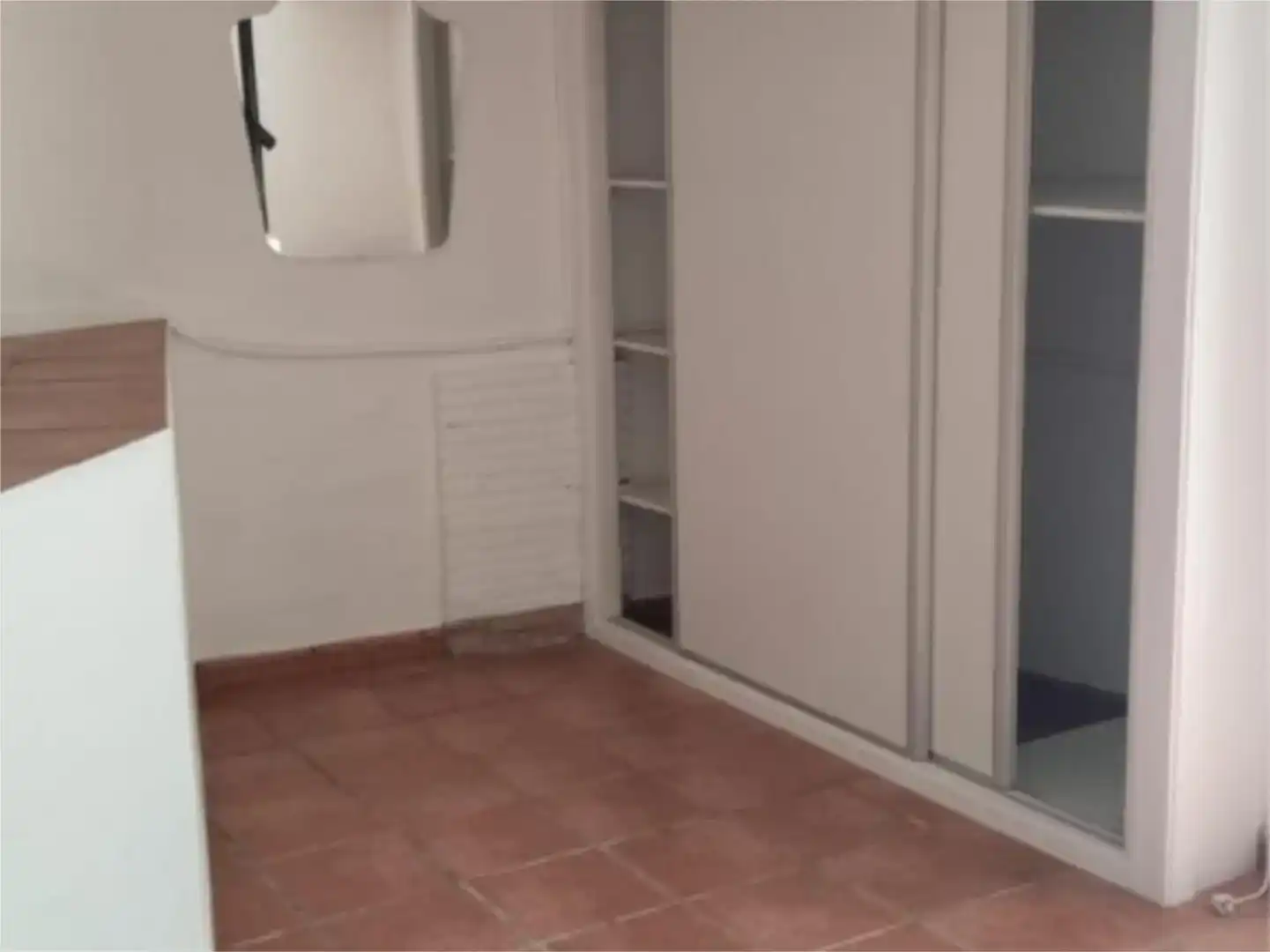 Dormitori de Casa adosada en venda en Yunquera amb Moblat i Balcó
