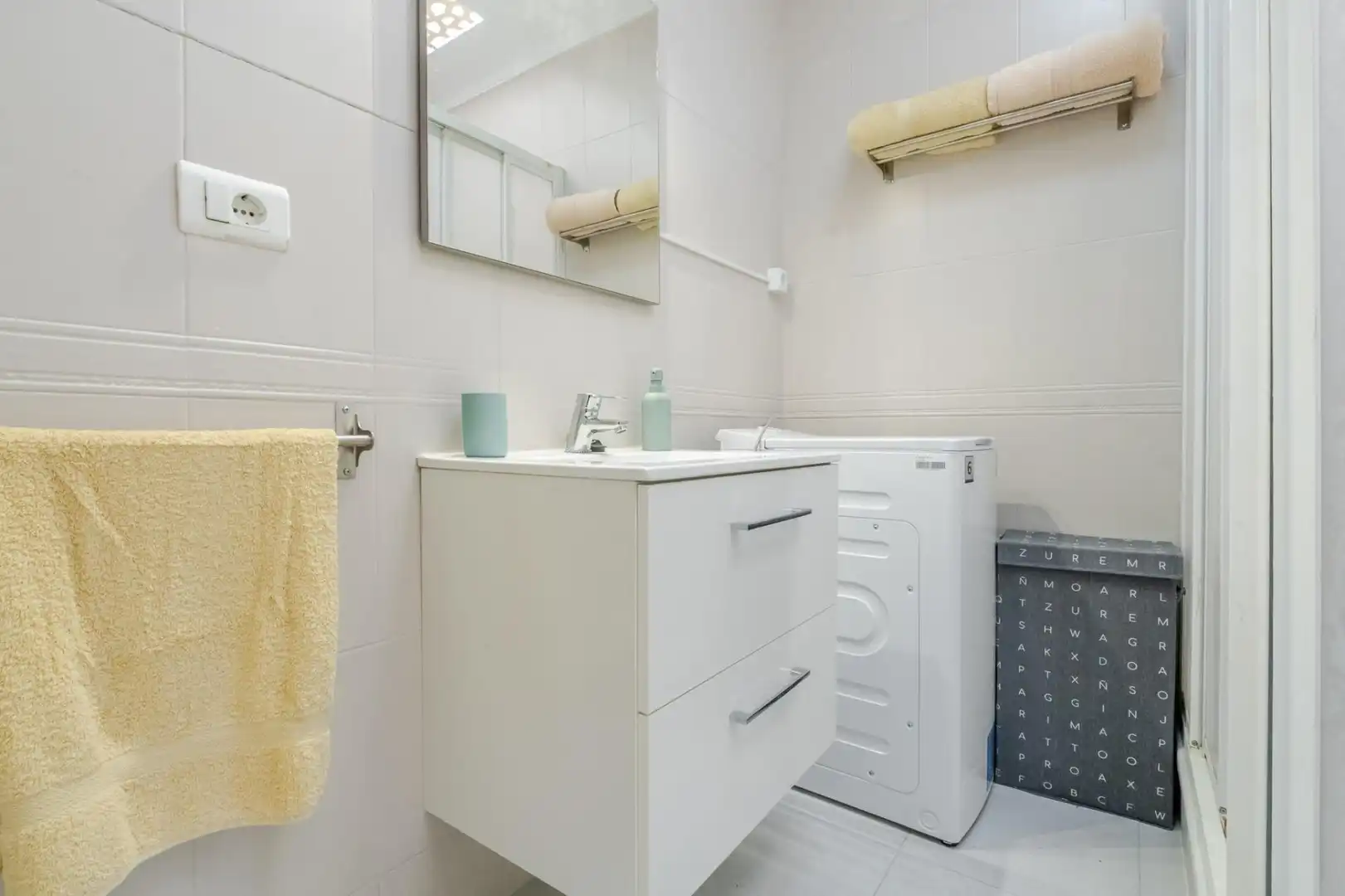 Bany de Apartament de lloguer en San Bartolomé de Tirajana amb Terrassa