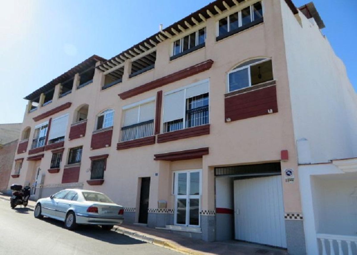 Vista exterior de Garatge en venda en Cártama