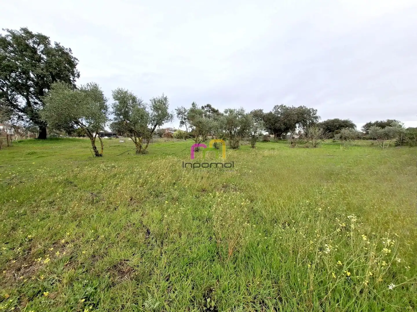 Finca rústica en venta en Badajoz con Jardín privado, Trastero y Piscina