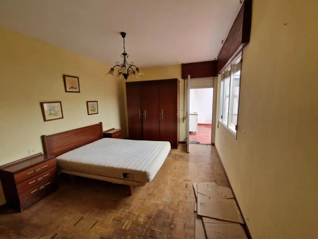 Habitación de Piso en venta en Vilanova de Arousa con Parquet, Amueblado y Balcón