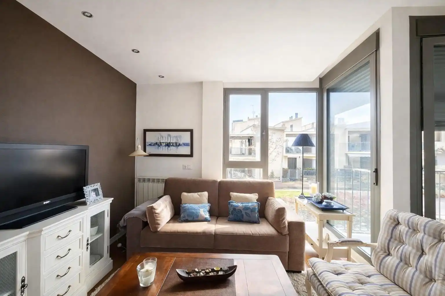 Living room of Flat for sale in Sabiñánigo  with Heating, Parquet flooring and Terrace