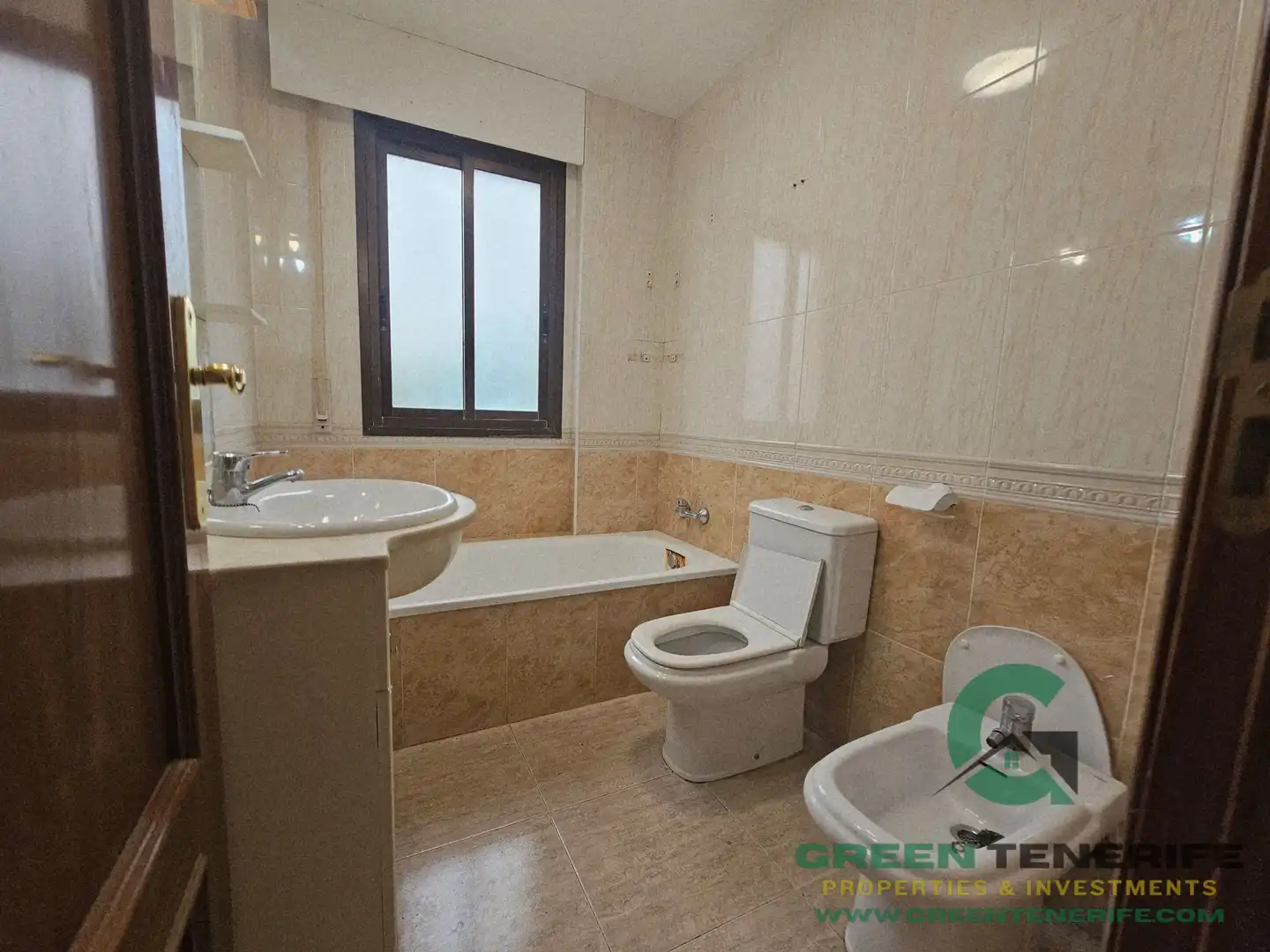 Baño de Piso en venta en Adeje con Trastero y Balcón