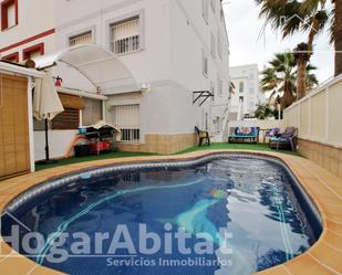 Vista exterior de Casa adosada en venda en Oliva amb Aire condicionat, Calefacció i Jardí privat