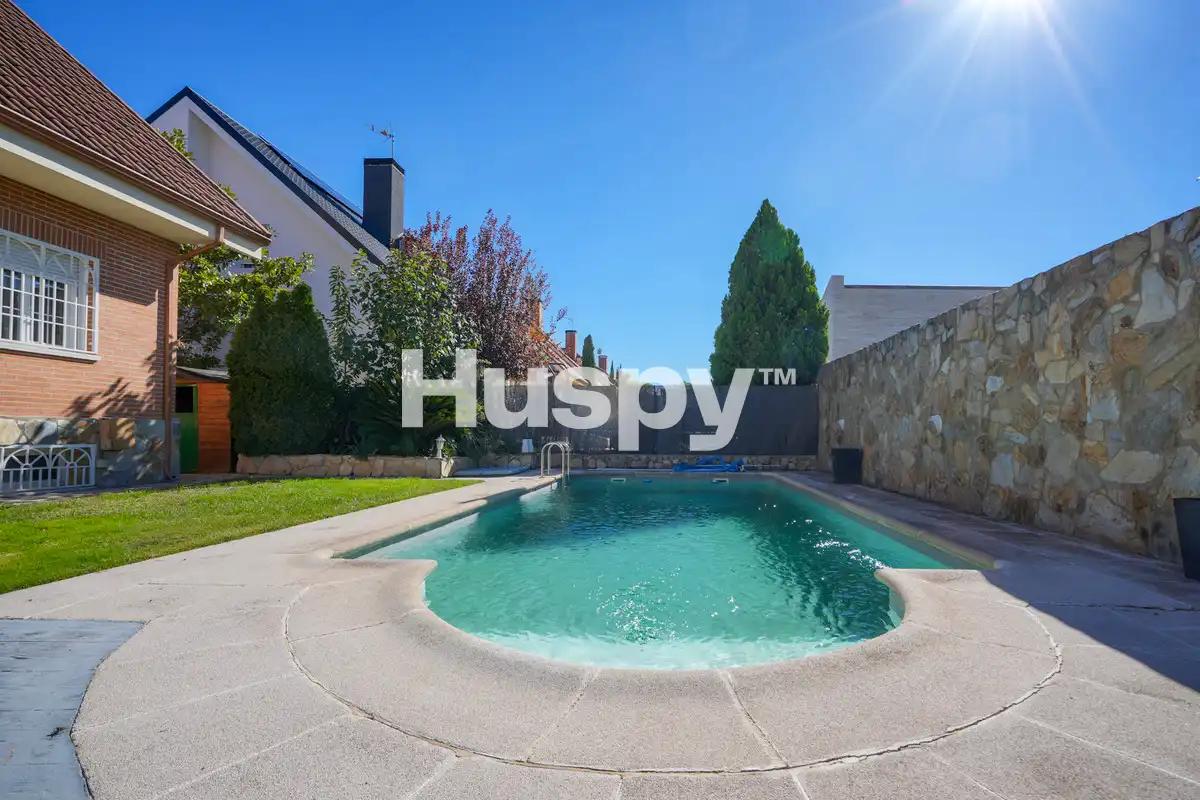 Casa con terraza en venta en Serranillos del Valle, imagen 4