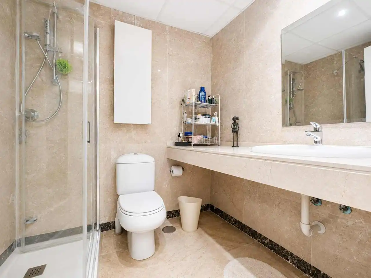 Baño de Apartamento en venta en Manilva con Aire acondicionado, Calefacción y Terraza