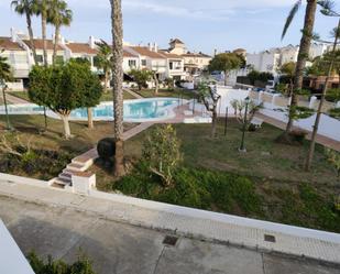 Jardí de Casa o xalet en venda en Vélez-Málaga amb Aire condicionat, Terrassa i Traster