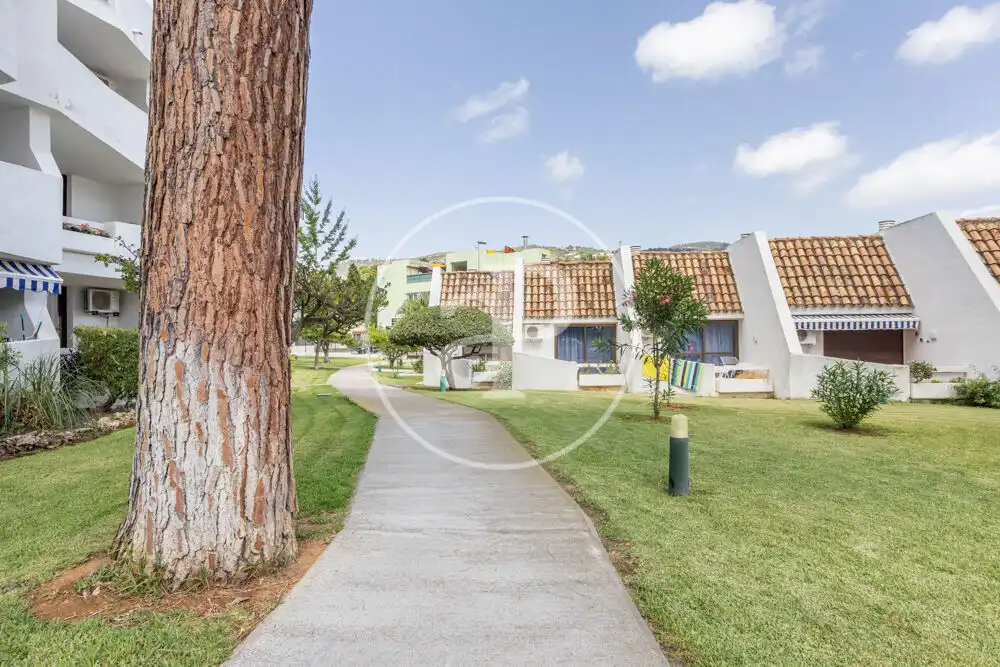 Vista exterior de Pis en venda en Alcalà de Xivert amb Aire condicionat, Calefacció i Jardí privat