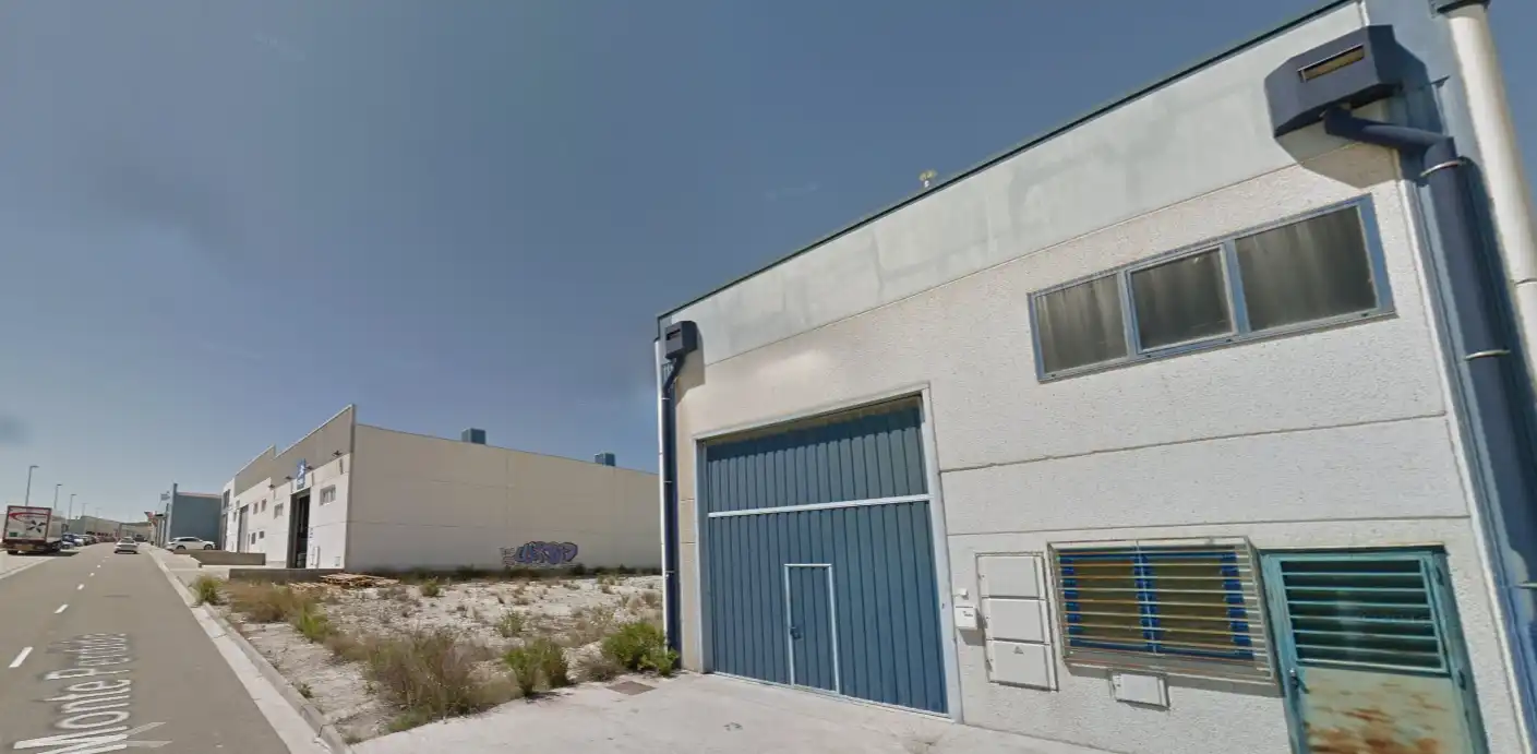 Vista exterior de Terreny industrial en venda en Cuarte de Huerva