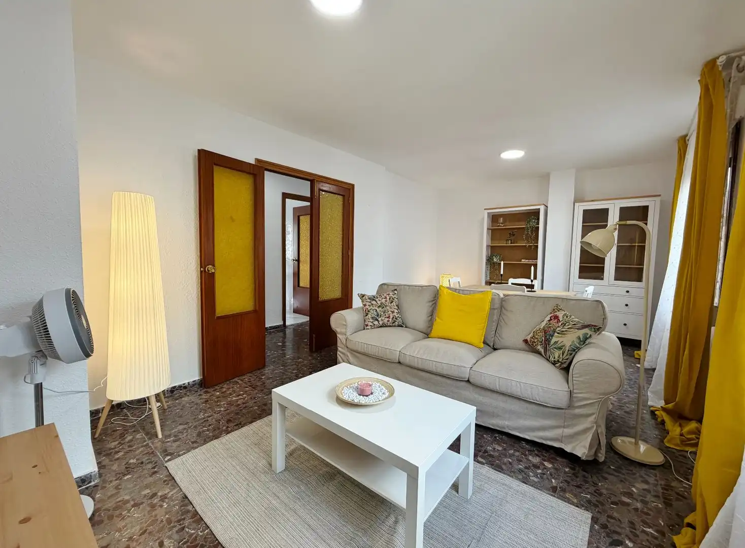 Sala d'estar de Pis de lloguer en Almería amb Aire condicionat, Calefacció i Terrassa