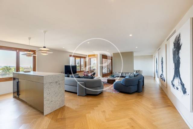 Piso en Venta en Carrer del Dr. Roux en Les Tres Torres