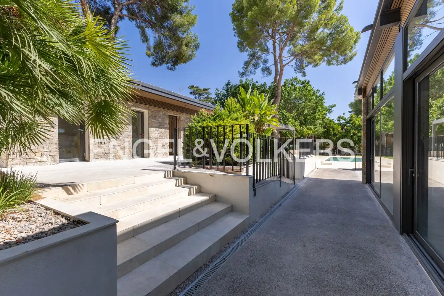 Casa o xalet de lloguer a Avinguda Acàcies, Campolivar