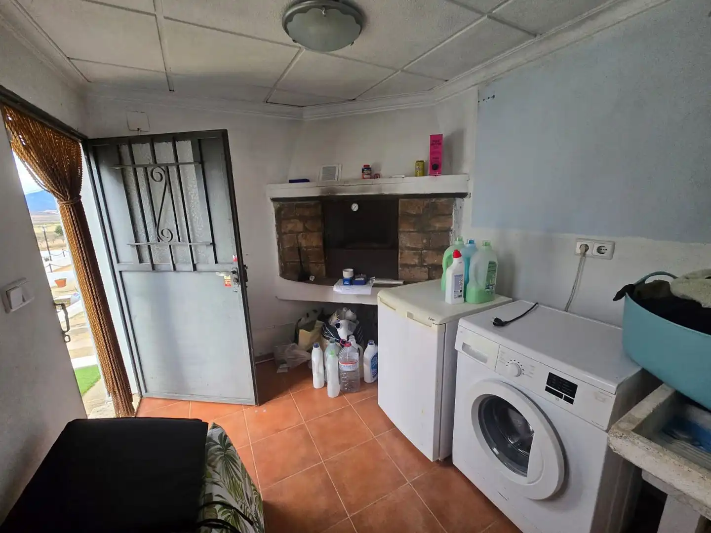 Cuina de Casa o xalet en venda en Yecla amb Jardí privat, Terrassa i Piscina