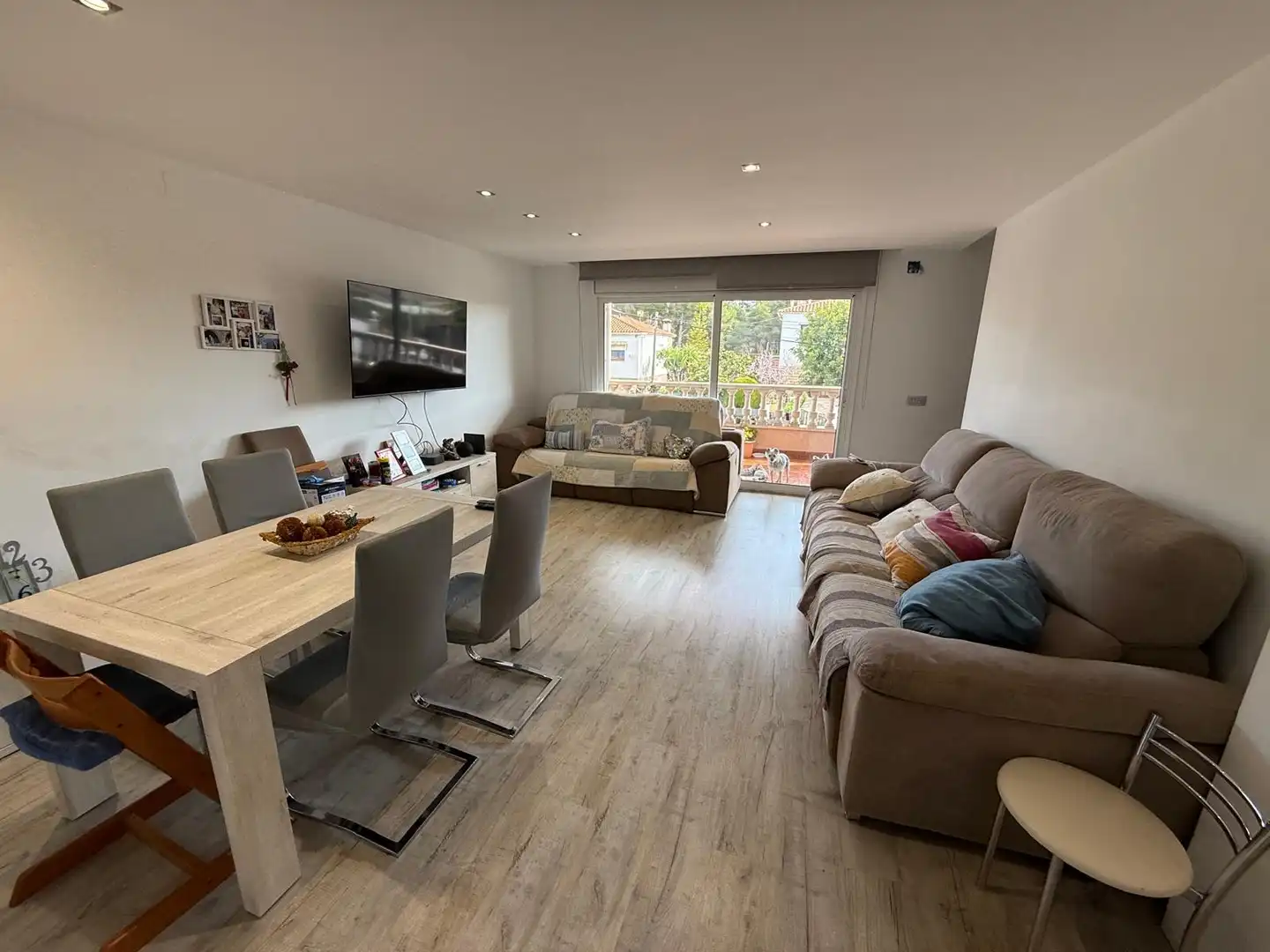 Living room of Single-family semi-detached for sale in Calafell  with Air Conditioner, Heating and Parquet flooring