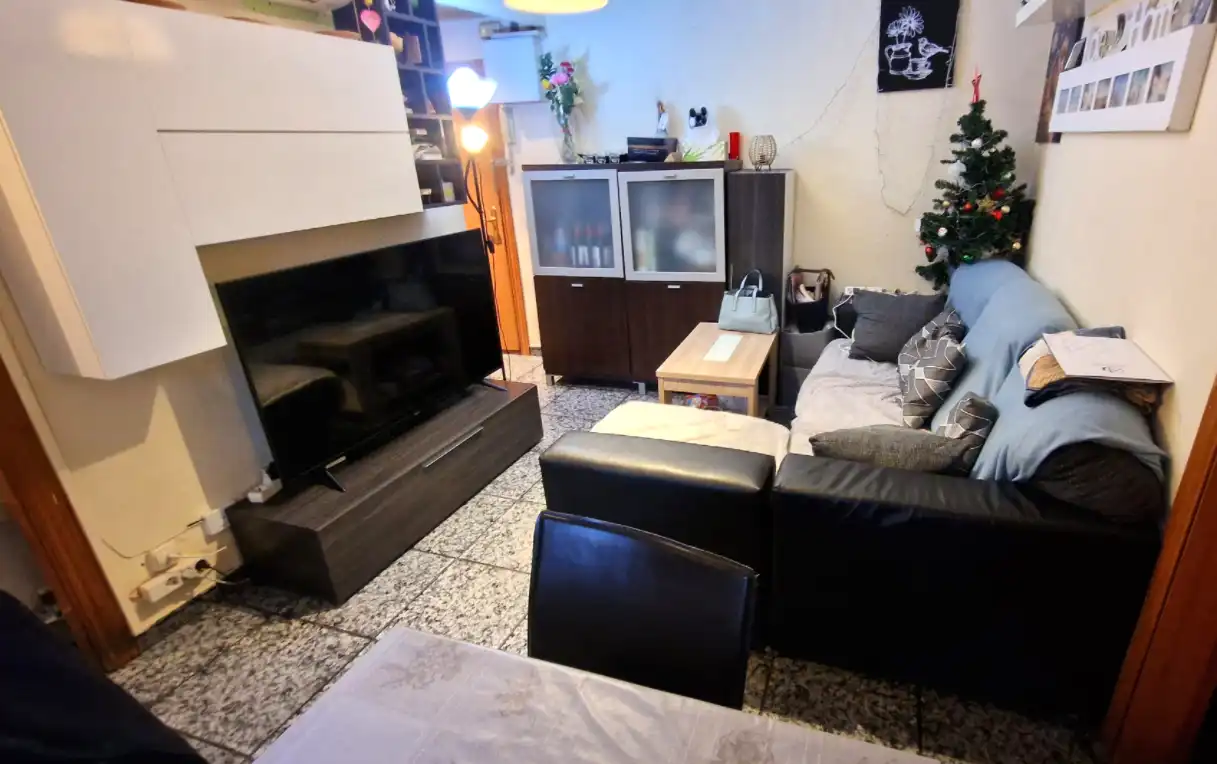 Sala de estar de Piso en venta en  Barcelona Capital con Balcón