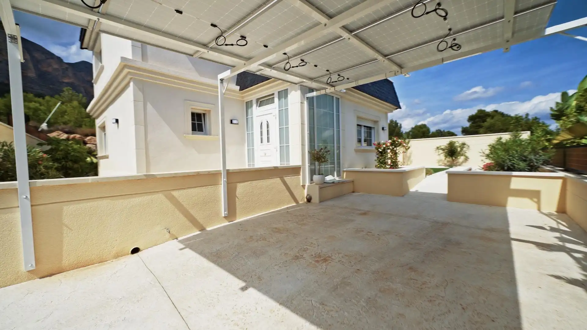 Chalet con piscina en venta en Calle PAU NUMERO 1, imagen 77