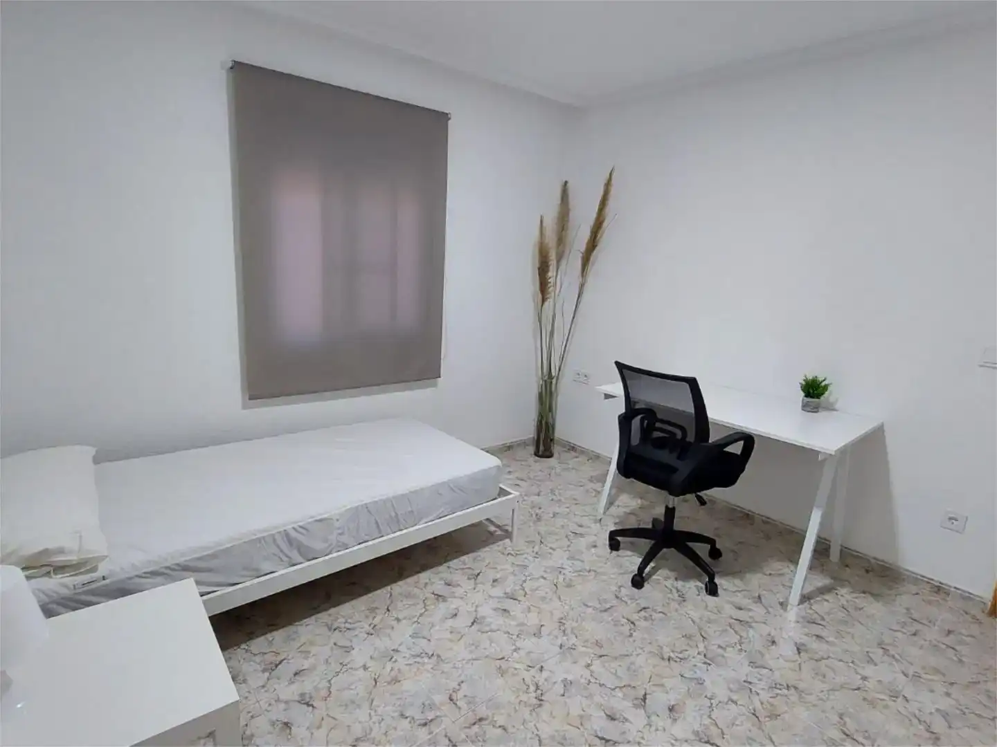 Bedroom of Flat for share in Castellón de la Plana / Castelló de la Plana  with Air Conditioner and Furnished